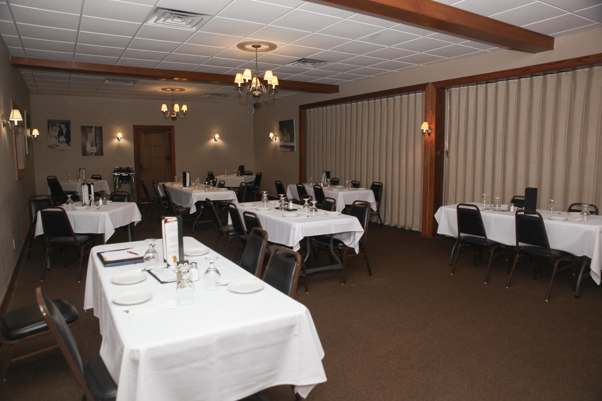 The Dining Room In VanAbles of Hollandtown